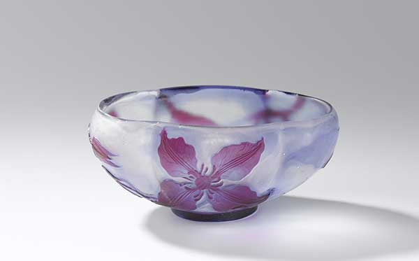 bowl-with-clematis